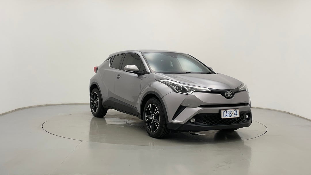 2018 Toyota C-HR (2wd), Automatic, 58055 km, Right Front Diagonal (45- Degree) View