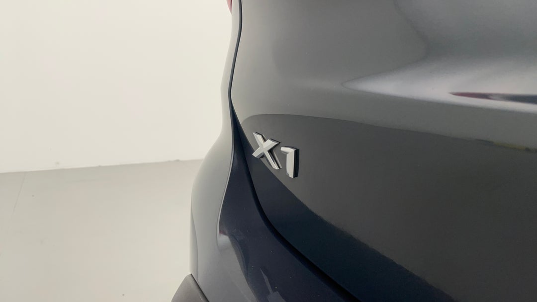 2019 BMW X1 Xdrive 25i, Automatic, 120187 km, Badge (Boot Left Side)