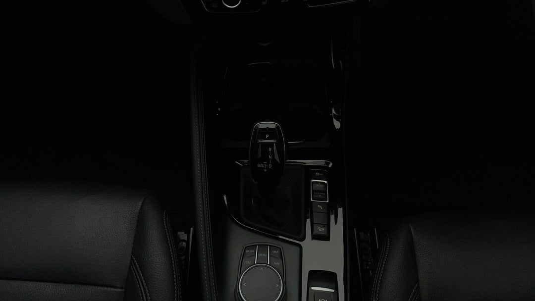 2019 BMW X1 Xdrive 25i, Automatic, 120187 km, Gear Lever 