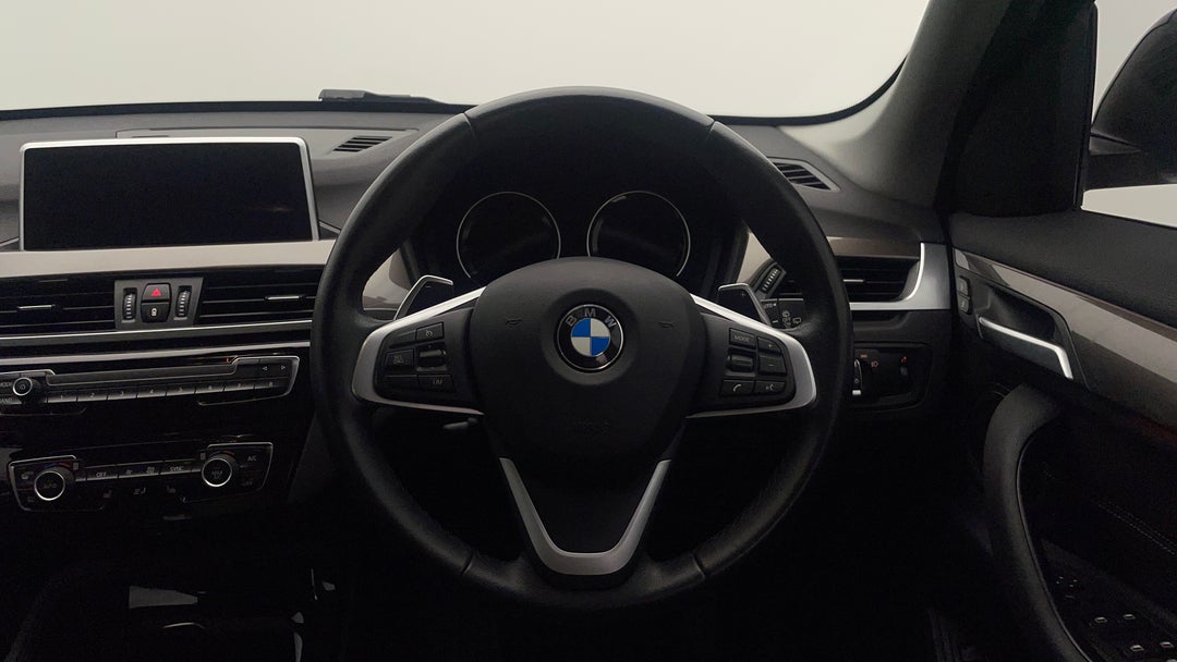 2019 BMW X1 Xdrive 25i, Automatic, 120187 km, Steering Wheel Close-up