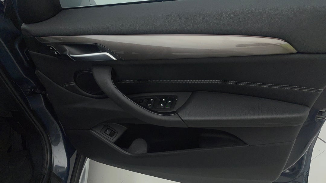 2019 BMW X1 Xdrive 25i, Automatic, 120187 km, Speaker View