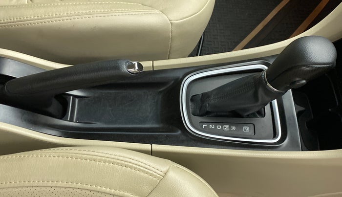 2020 Maruti Ciaz ALPHA  AT 1.5 SHVS PETROL, Petrol, Automatic, 21,397 km, Gear Lever