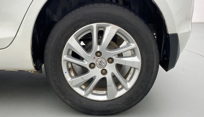 2014 Maruti Swift ZDI, Diesel, Manual, 70,011 km, Left Rear Wheel