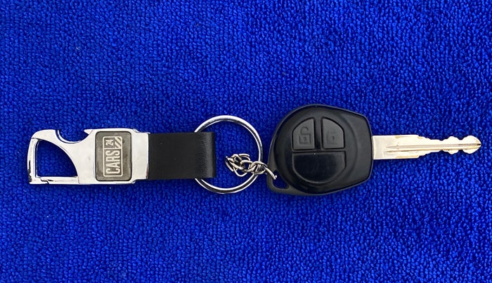 2014 Maruti Swift ZDI, Diesel, Manual, 70,011 km, Key Close Up