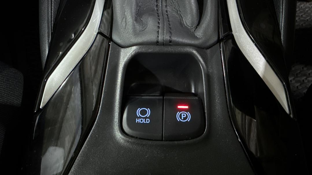 2020 Toyota Corolla Ascent Sport Hybrid, Automatic, 19913 km, Handbrake