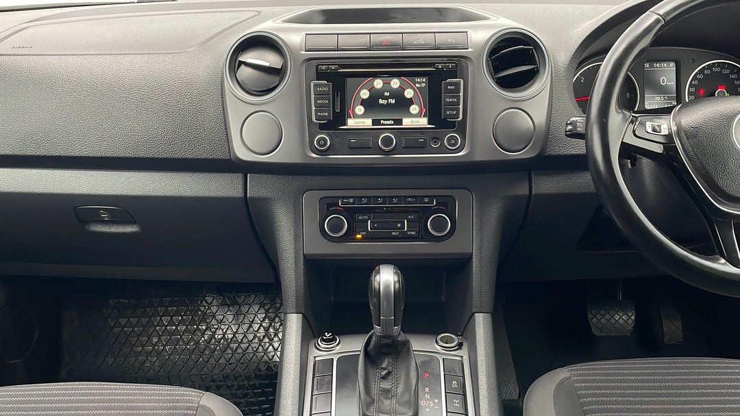 2015 Volkswagen Amarok Tdi420 Highline (4x4), Automatic, 95227 km, Center Console