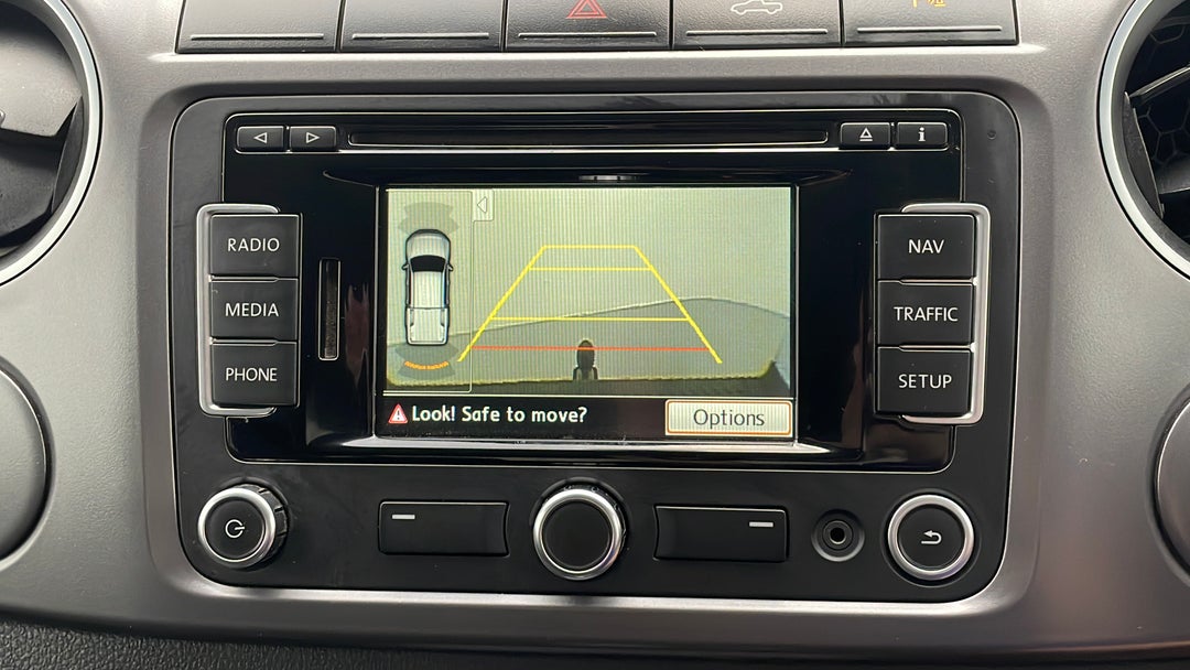 2015 Volkswagen Amarok Tdi420 Highline (4x4), Automatic, 95227 km, Parking Camera