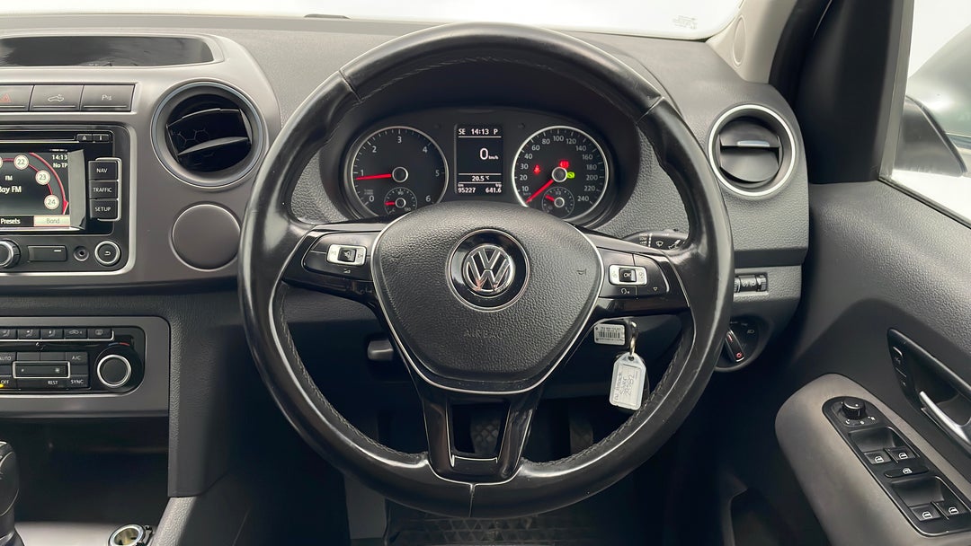 2015 Volkswagen Amarok Tdi420 Highline (4x4), Automatic, 95227 km, Steering Wheel Close-up