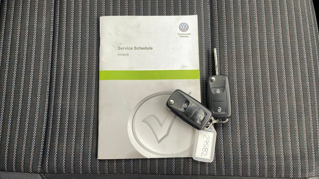 2015 Volkswagen Amarok Tdi420 Highline (4x4), Automatic, 95227 km, Key Close-up