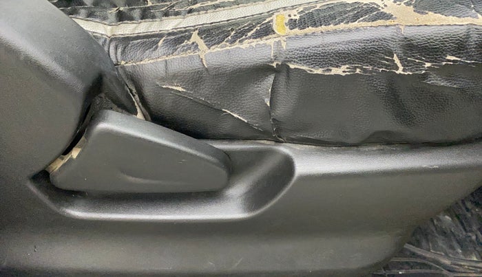 2018 Datsun Redi Go A, Petrol, Manual, 65,028 km, Driver Side Adjustment Panel