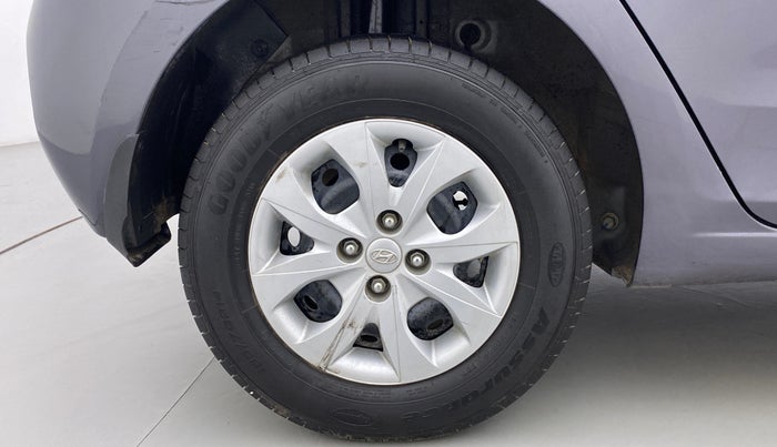 2020 Hyundai Elite i20 1.2 MAGNA PLUS VTVT, Petrol, Manual, 18,712 km, Right Rear Wheel