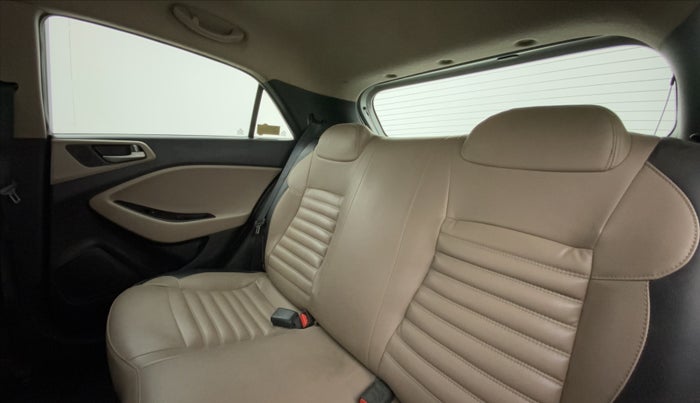 2014 Hyundai Elite i20 SPORTZ 1.2, Petrol, Manual, 53,425 km, Right Side Rear Door Cabin