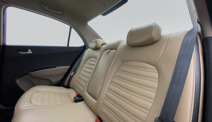 2014 Hyundai Xcent SX 1.2 OPT, Petrol, Manual, 80,274 km, Right Side Rear Door Cabin