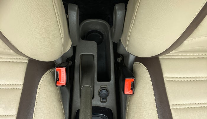 2013 Hyundai i10 ERA 1.1 IRDE, CNG, Manual, 76,314 km, Driver Side Adjustment Panel