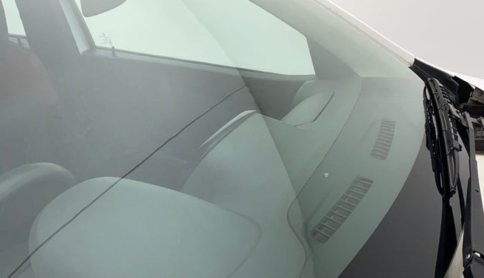 2015 Renault Kwid RXT 0.8, Petrol, Manual, 54,273 km, Front windshield - Minor spot on windshield