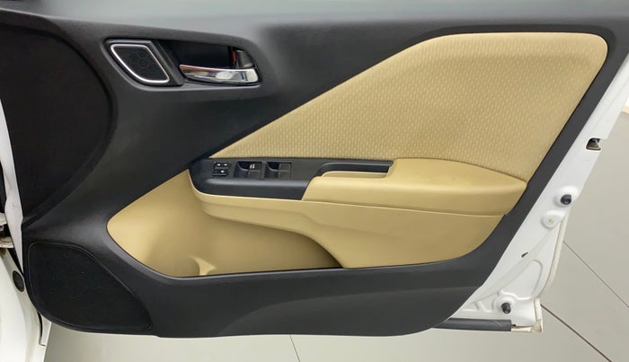 2022 Honda City 1.5L I-VTEC V MT 4TH GEN, Petrol, Manual, 12,384 km, Driver Side Door Panels Control