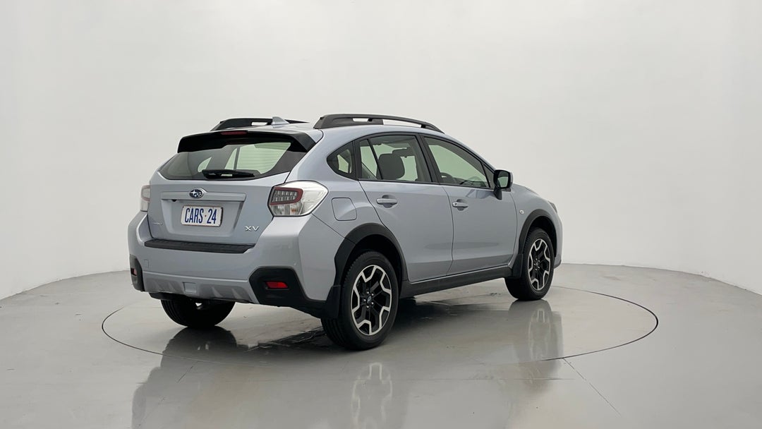 Right Back Diagonal (45- Degree) View