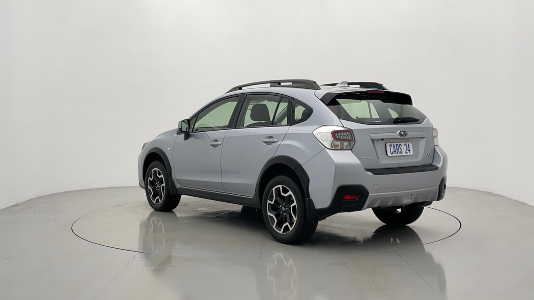 Left Back Diagonal (45- Degree) View