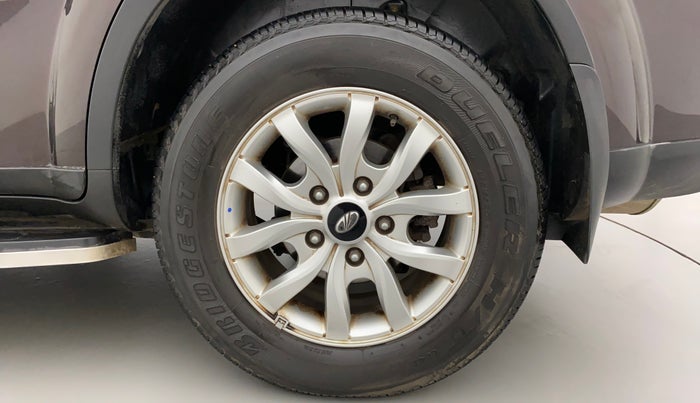 2019 Mahindra XUV500 W9 AT, Diesel, Automatic, 17,578 km, Left Rear Wheel