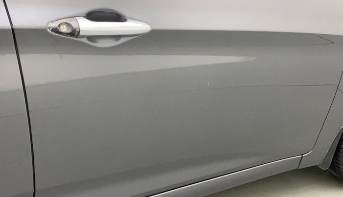 2013 Hyundai Verna FLUIDIC 1.6 VTVT SX, Petrol, Manual, 76,479 km, Driver-side door - Minor scratches