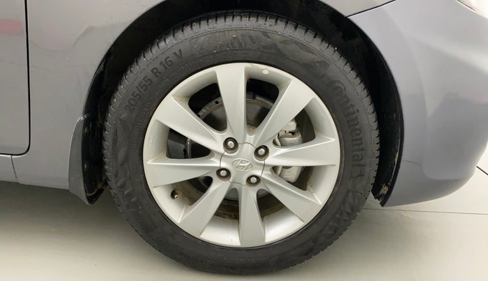 2013 Hyundai Verna FLUIDIC 1.6 VTVT SX, Petrol, Manual, 76,479 km, Right Front Wheel