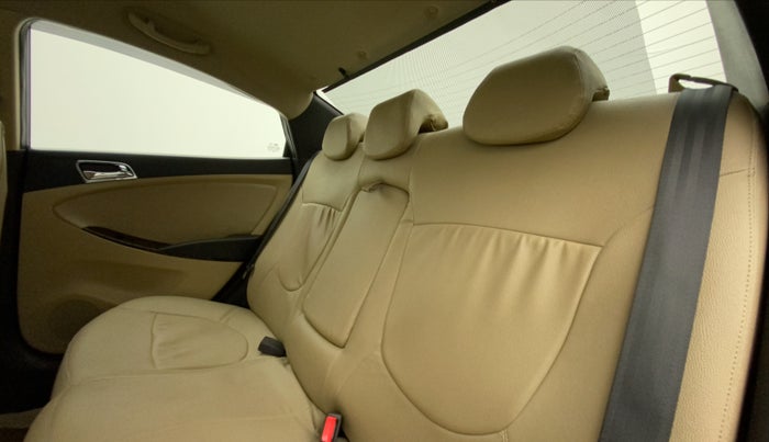 2013 Hyundai Verna FLUIDIC 1.6 VTVT SX, Petrol, Manual, 76,479 km, Right Side Rear Door Cabin