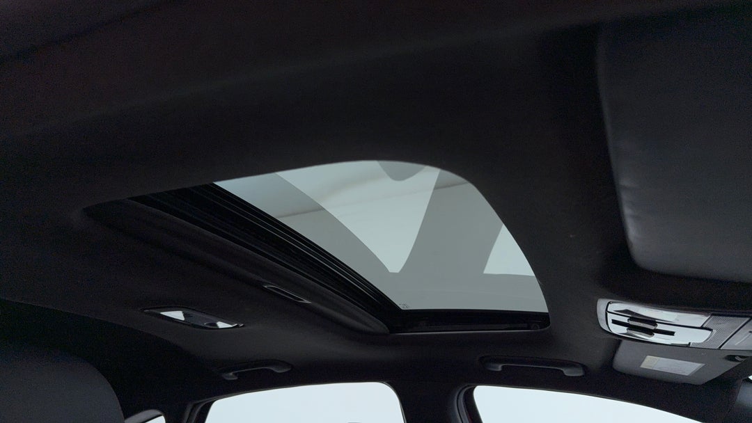 Interior Sunroof/Moonroof