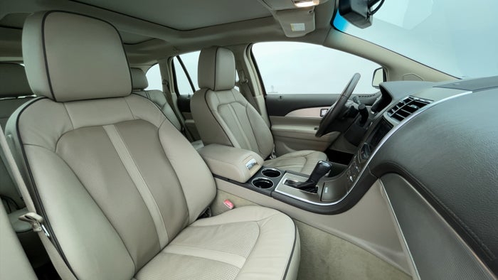 LINCOLN MKX-Right Side Front Door Cabin View