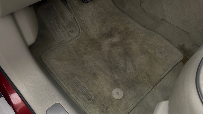 LINCOLN MKX-Flooring Front LHS Stain