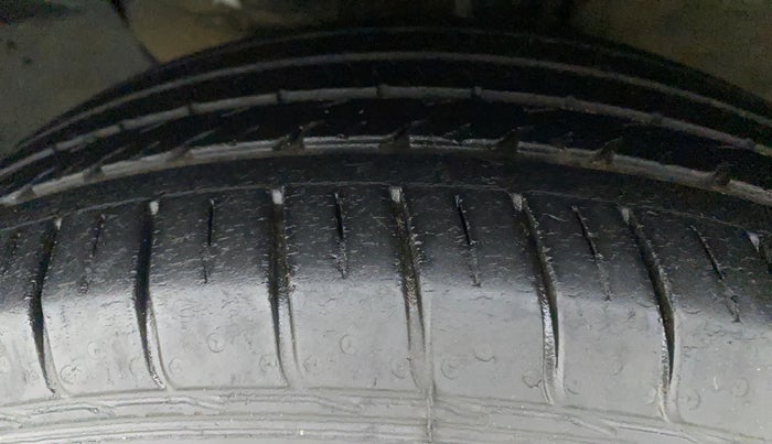 2018 Hyundai Creta E PLUS 1.6 PETROL, Petrol, Manual, 44,002 km, Left Front Tyre Tread