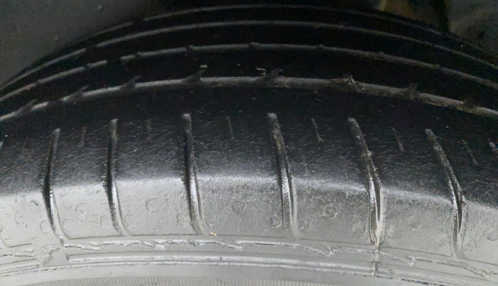 2018 Hyundai Creta E PLUS 1.6 PETROL, Petrol, Manual, 44,002 km, Left Rear Tyre Tread