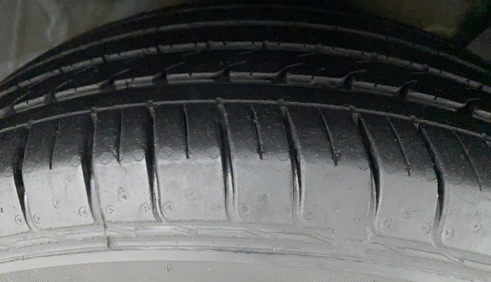 2018 Hyundai Creta E PLUS 1.6 PETROL, Petrol, Manual, 44,002 km, Right Front Tyre Tread