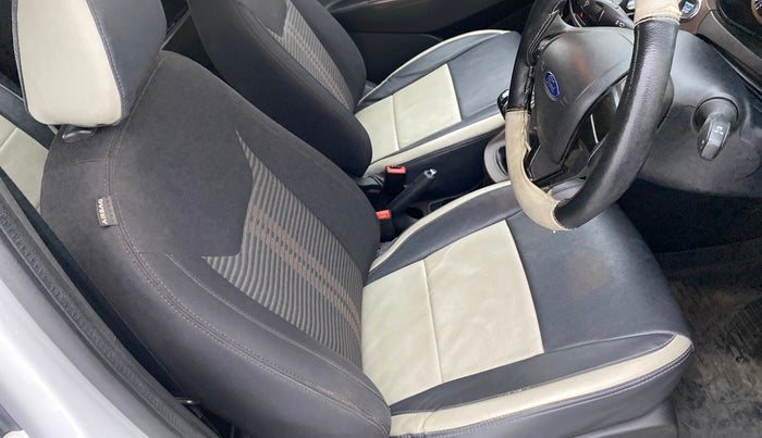 2019 Ford FREESTYLE TITANIUM PLUS 1.2 PETROL, Petrol, Manual, 44,591 km, Driver seat - Cover slightly torn