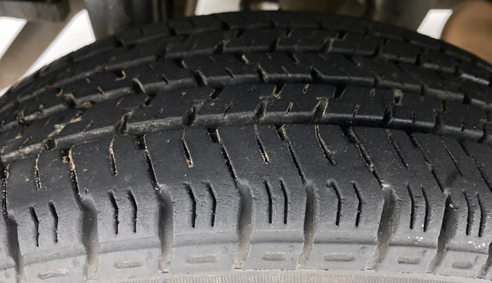 2017 Maruti Alto K10 VXI P, Petrol, Manual, 33,624 km, Right Rear Tyre Tread