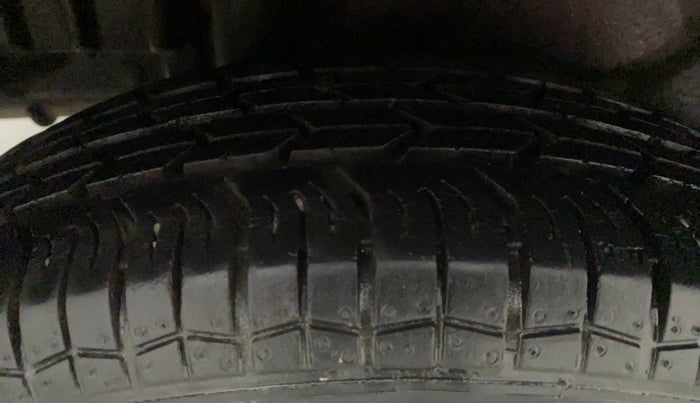 2016 Maruti Swift Dzire VXI, Petrol, Manual, 55,794 km, Right Rear Tyre Tread