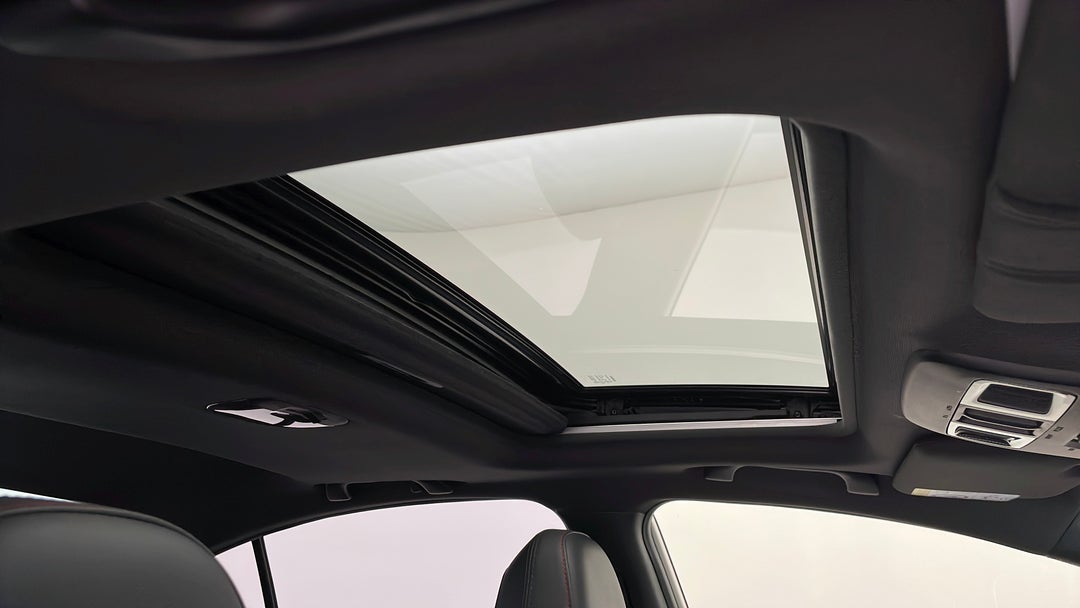 Interior Sunroof/Moonroof