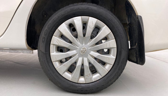 2013 Toyota Etios G, Petrol, Manual, 40,269 km, Left Rear Wheel