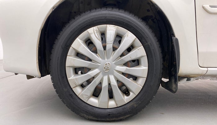 2013 Toyota Etios G, Petrol, Manual, 40,269 km, Left Front Wheel