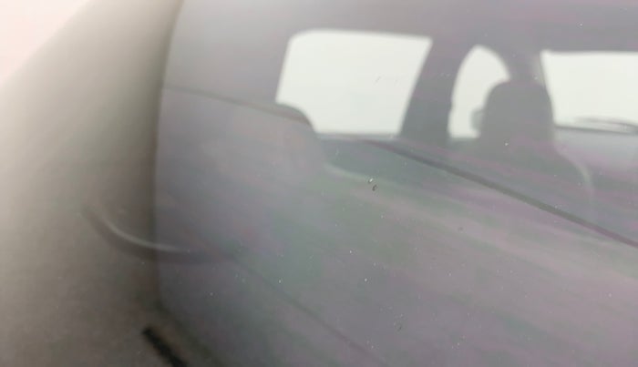 2015 Renault Kwid RXT 0.8, Petrol, Manual, 69,805 km, Rear windshield - Minor spot on windshield