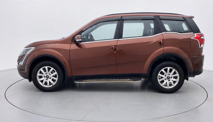 2018 Mahindra XUV500 W9, Diesel, Manual, 84,193 km, Left Side