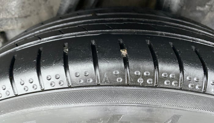 2015 Honda City SV MT PETROL, Petrol, Manual, 83,930 km, Left Front Tyre Tread