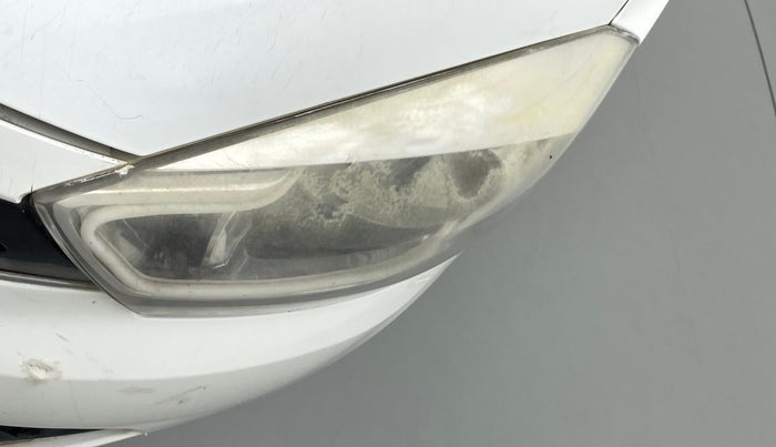 2016 Tata Tiago XT PETROL, Petrol, Manual, 1,10,096 km, Left headlight - Faded