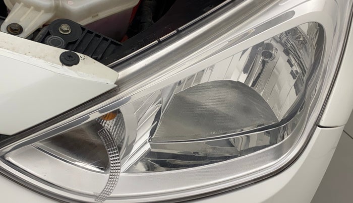 2016 Hyundai Grand i10 SPORTZ 1.2 KAPPA VTVT, Petrol, Manual, 69,802 km, Left headlight - Minor scratches
