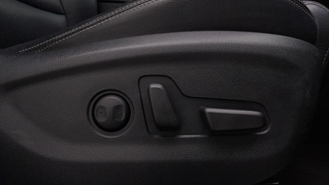 2016 Kia Sportage Platinum (awd) Gt Line, Automatic, 114056 km, Drivers Side Adjustment Panel