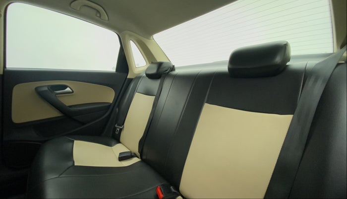 2016 Volkswagen Ameo HIGHLINE 1.5, Diesel, Manual, 84,051 km, Right Side Rear Door Cabin