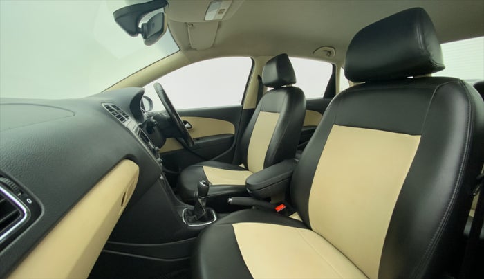2016 Volkswagen Ameo HIGHLINE 1.5, Diesel, Manual, 84,051 km, Right Side Front Door Cabin