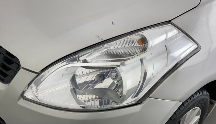 2014 Maruti Ertiga ZXI, Petrol, Manual, 43,824 km, Left headlight - Minor scratches