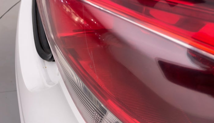 2018 Hyundai Grand i10 MAGNA 1.2 KAPPA VTVT, CNG, Manual, 24,039 km, Right tail light - Minor scratches