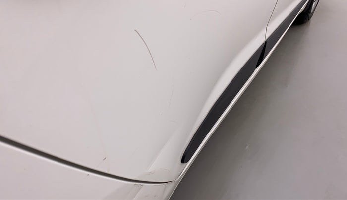 2018 Hyundai Grand i10 MAGNA 1.2 KAPPA VTVT, CNG, Manual, 24,039 km, Right rear door - Minor scratches