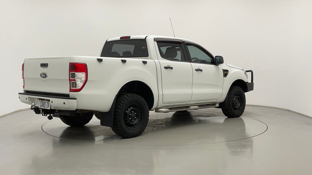 Right Back Diagonal (45- Degree) View